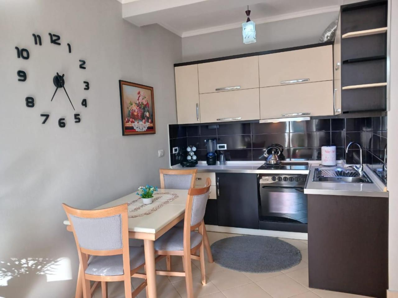 Muska Comfy Apartment Berat Luaran gambar